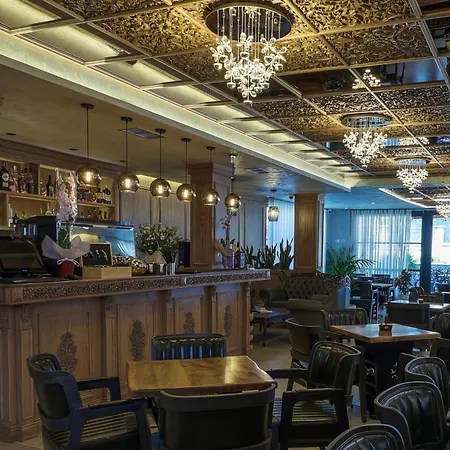 Hotel Voko By Uka Boutique 4*